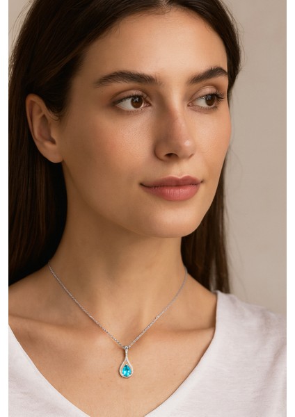 Pırlanta Model Aquamarin Taşlı Damla Kadın Gümüş Kolye fiyatları