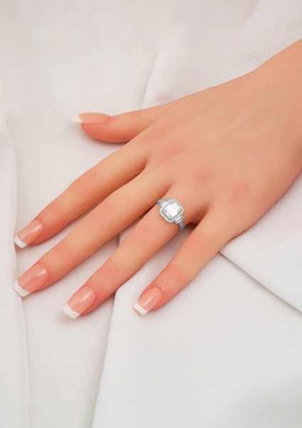 14 Ayar Beyaz Altın Baget Yüzük fiyatları