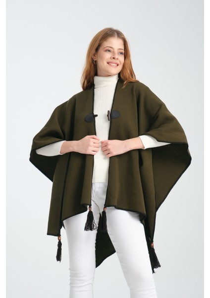 Düz Renk Balıkçı Dikişli Dokuma Triko Panço, Deri ve Düğme Detaylı Püsküllü Kadın Dış Giyim Panço