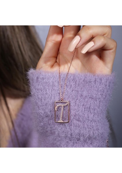 T Harfi Zirkon Taşlı Rose Gold Kaplama Çerçeveli Gümüş Kolye