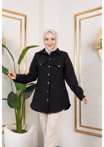 Kadın Cep Detaylı Kapitone Kumaş Çıtçıtlı Siyah Tunik