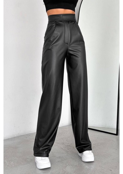 Kadın Siyah Cırtlı Içi Polarlı Deri Pantolon– Yüksek Bel & Güçlü Stil