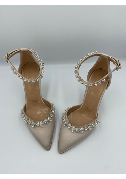 Allys Saten Kristal Taş Detaylı 9 cm Topuklu Kadın Ayakkabı fiyatları