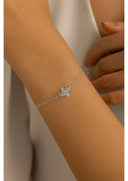 Gümüş Dört Yaprak Yonca Bayan Gümüş Bileklik fiyatları