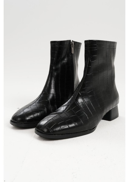 Tori Siyah Renk Krokodil Desenli Küt Burunlu Kadın Bot modelleri