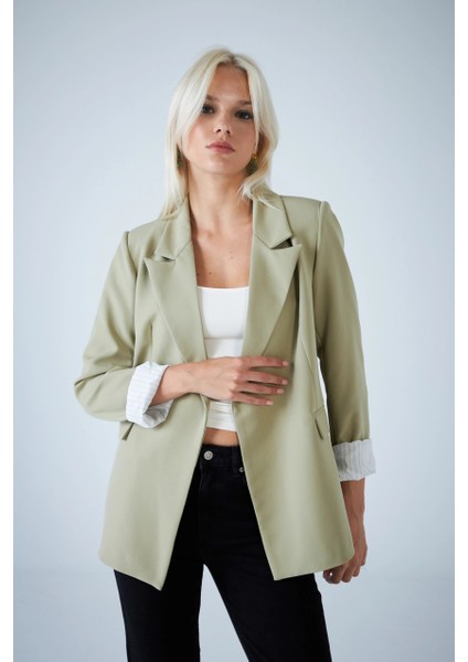 Kadın Çağla Yeşili Çizgi Astarlı Blazer Ceket BES3049 modelleri