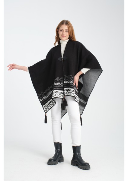 Geometrik Desenli Dokuma Triko Panço, Deri Detaylı Püsküllü Kadın Dış Giyim fırsatları