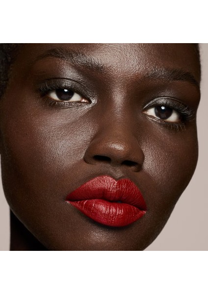 Stunna Lip Paint - Likit Ruj Uncensored (4 Ml) fırsatları