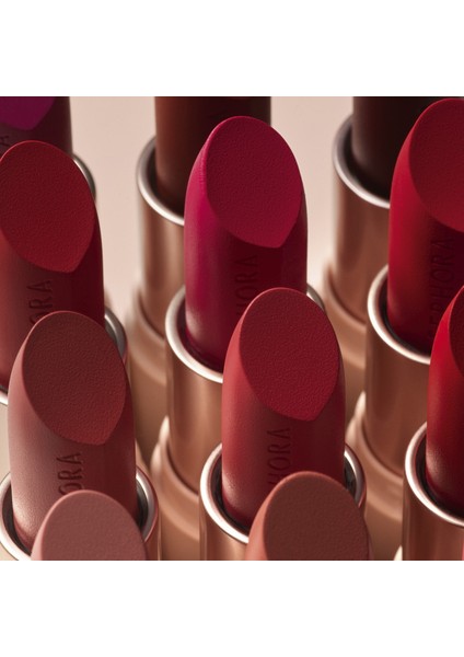 Rouge Is Not My Name - Mat Ruj 19 On Fire (3,50 G)