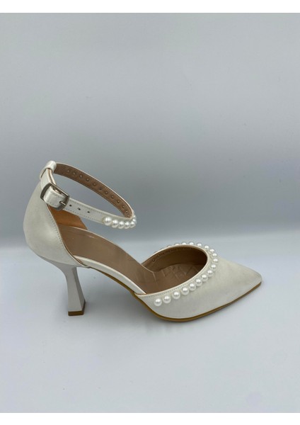 Pearl Kemerli Inci Detaylı 9 cm Topuklu Saten Kadın Ayakkabı