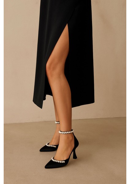 Pearl Kemerli Inci Detaylı 9 cm Topuklu Saten Kadın Ayakkabı