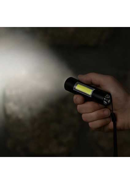 Solar Kutulu Mini El Feneri – Taşınabilir LED Kamp ve Acil Durum El Lambası modelleri