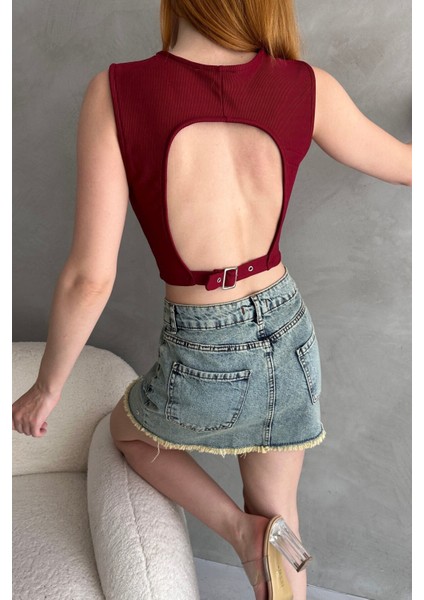 Sırtı Kemer Detaylı Kaşkorse Crop Bluz