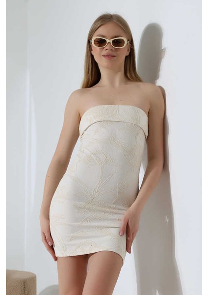 Kadın Krem Straplez Kabartmalı Kısa Elbise MSC402