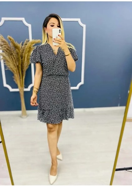 Kadın Çıtır Desen Kruvaze Yaka Eteği Fırfırlı Beli Lastikli %100 Pamuk Kısa Viskon Elbise