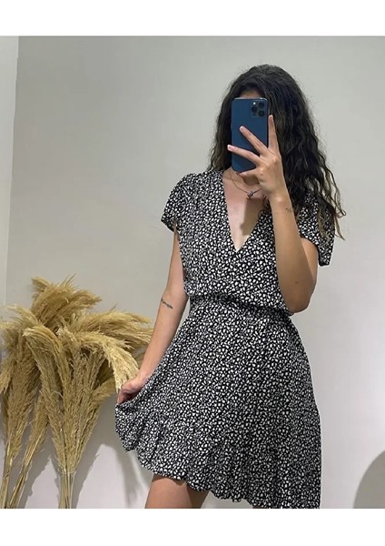 Kadın Çıtır Desen Kruvaze Yaka Eteği Fırfırlı Beli Lastikli %100 Pamuk Kısa Viskon Elbise fiyatları