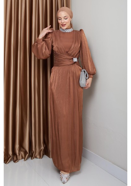 Fiyonk ve Yakası Taş Bezeli Yoryo Ipek Tesettür Abiye Elbise Taba 1236 fiyatları