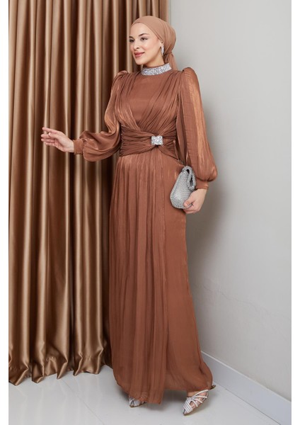 Fiyonk ve Yakası Taş Bezeli Yoryo Ipek Tesettür Abiye Elbise Taba 1236 modelleri