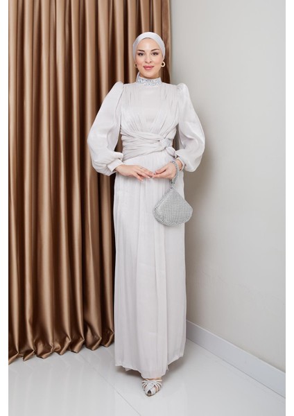 Fiyonk ve Yakası Taş Bezeli Yoryo Ipek Tesettür Abiye Elbise Taş 1236 fiyatları