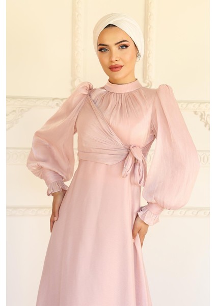 Yandan Bağlamalı Manşet Detaylı Yoryo Ipek Tesettür Abiye Pudra 1241 modelleri