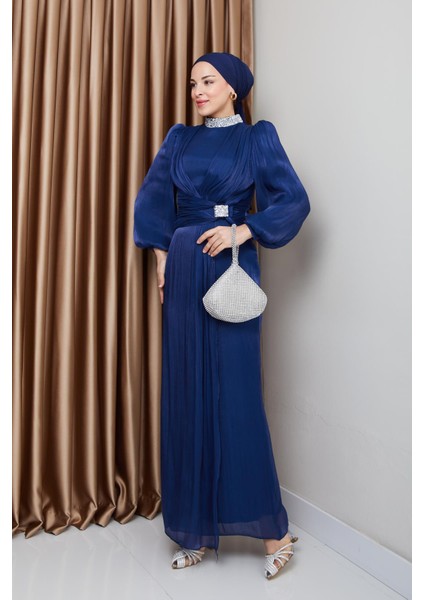 Fiyonk ve Yakası Taş Bezeli Yoryo Ipek Tesettür Abiye Elbise K. Indigo 1236 fırsatları
