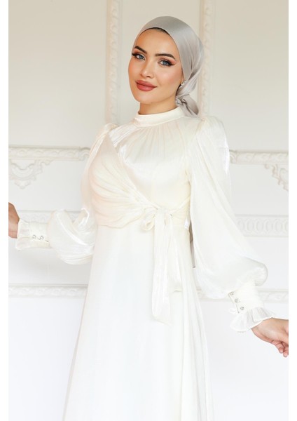 Yandan Bağlamalı Manşet Detaylı Yoryo Ipek Tesettür Abiye Ekru 1241 modelleri