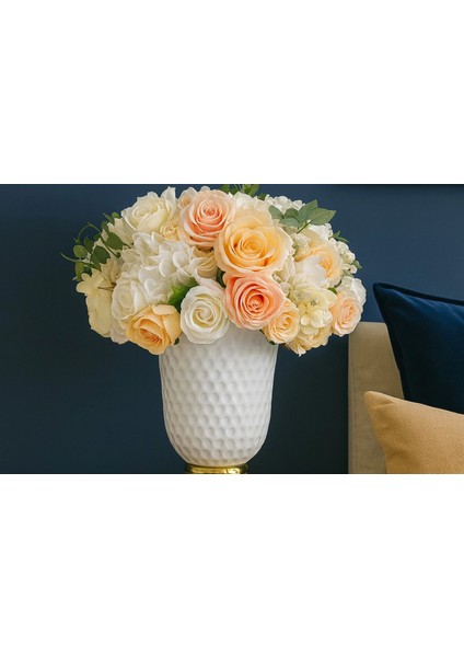 Altın Kaideli Beyaz Dokulu Vazo – Şeftali/krem Gül & Ortanca Yapay Aranjman modelleri