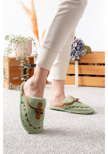 Kadın Ev Terliği Peluş Terlik Çeyiz ve Bohça Terliği Ses Yapmaz Kalın Taban modelleri