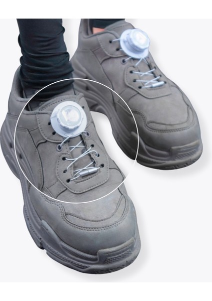 Beyaz Akıllı Ayakkabı Bağcığı – Otomatik Sıkma Sistemi ile Spor ve Günlük Kullanım