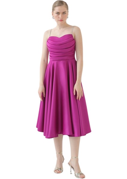 Zincir Askılı Kalp Yaka Midi Boy Abiye Elbise