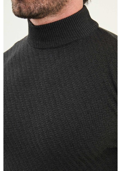 Desenli Slim Fit Yarım Balıkçı Yaka Erkek Triko Kazak fiyatları