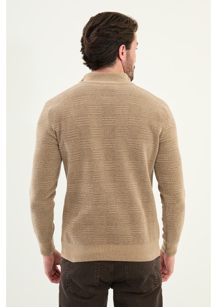 Desenli Slim Fit Fermuarlı Yarım Balıkçı Yaka Şönil Kumaş Erkek Triko Kazak fırsatları