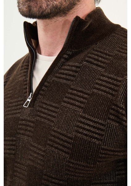 Desenli Slim Fit Fermuarlı Yarım Balıkçı Yaka Şönil Kumaş Erkek Triko Kazak fiyatları