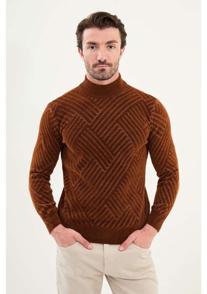 Desenli Slim Fit Yarım Balıkçı Yaka Şönil Kumaş Erkek Triko Kazak