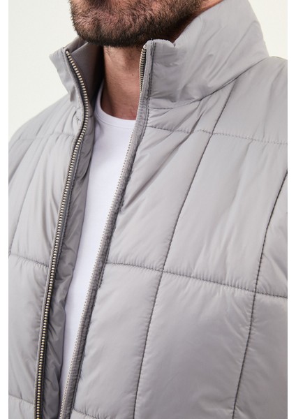 Kapitone Slim Fit Hakim Yaka Şişme Erkek Mont fiyatları