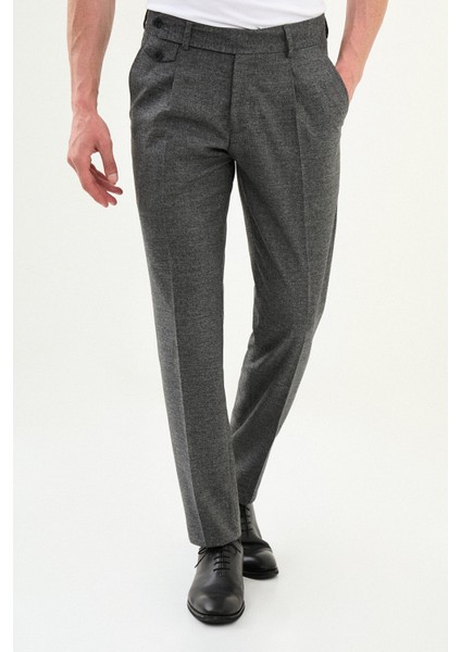 Dokulu Slimfit Pileli Erkek Pantolon