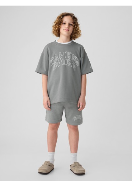 Erkek Çocuk Gri Gap Logo Grafikli Kısa Kollu Sweatshirt modelleri
