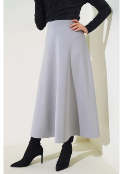 Çan Kesim Siyah Scuba Kloş Etek