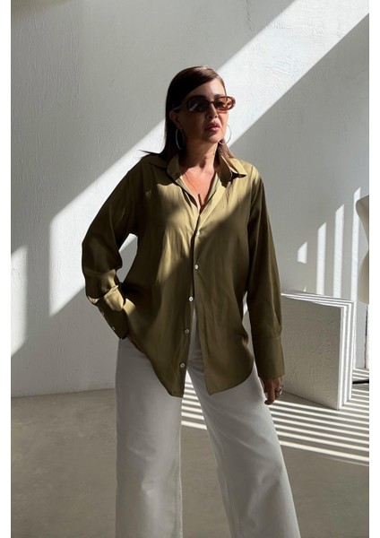 Yağ Yeşili Saten Gömlek