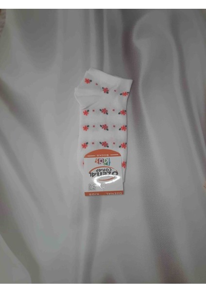 Kız Çocuk Renkli Desenli 4'lü %90 Pamuk %10 Elastan 11-12 Yaş Rahat Kullanışlı Çorap modelleri