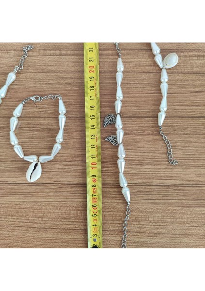 Doğal Deniz Kabuğu (Cowrie) ve Inci Görünümlü Boncuk Bileklik - 579