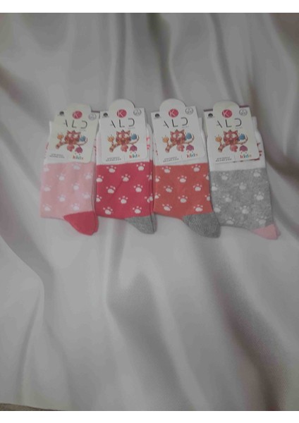 Kız Çocuk 4'lü %80 Pamuk Cotton %15 Polyamide %5 Elastan Rahat Kullanışlı Soket Çorap