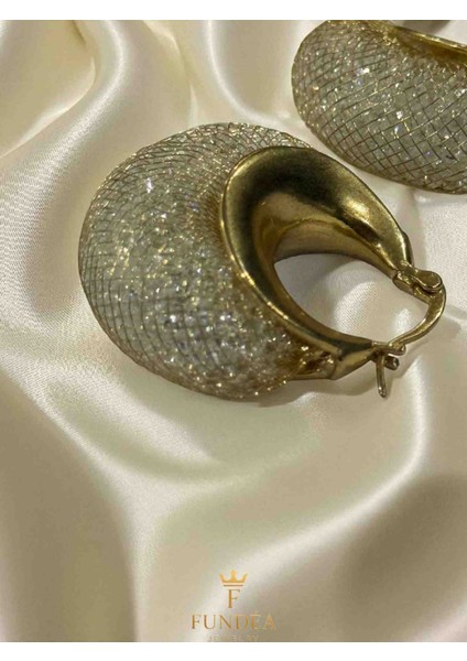 Çelik Altın Halka Küpe Örgü Dokulu, Parlak ve Büyük Form Modern Takı Şık Gösterişli Trend Parlak Model fiyatları