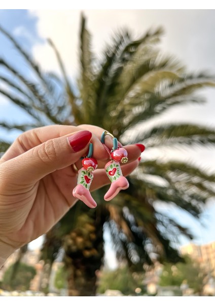 Vıp Seri Çizme ve Kalp Charmlı Küpe