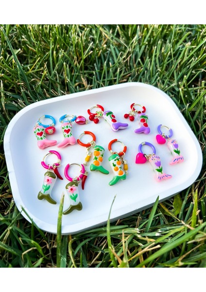 Vıp Seri Çizme ve Kalp Charmlı Küpe fiyatları