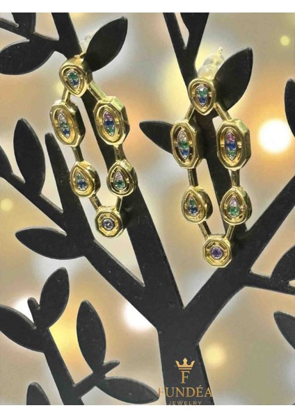 Çelik Zirkon Taşlı Küpe Geometrik Renkli Taşlı Büyük Form Modern Tasarım Parlak Işıltılı Şık Takı Model fırsatları