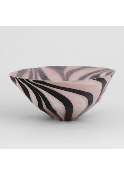 Romy Pembe Siyah Cam Vazo 31X16 cm