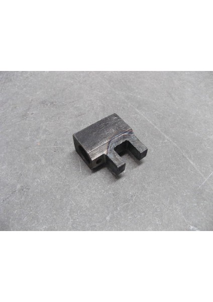 5098814 3.ve4.vites Kum.parçası