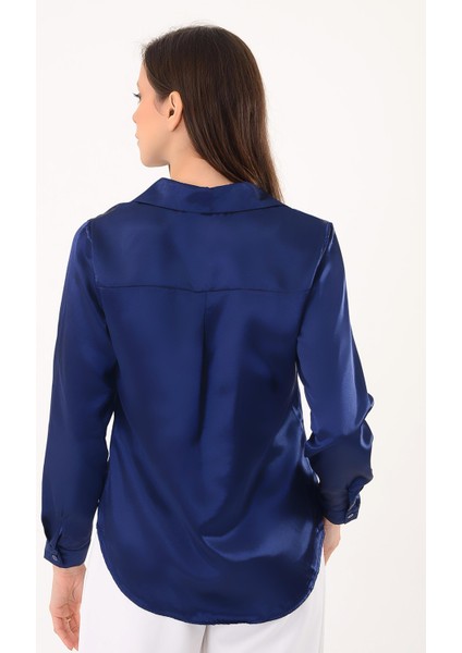 Kadın Hafif Dökümlü Lacivert Saten Gömlek fırsatları