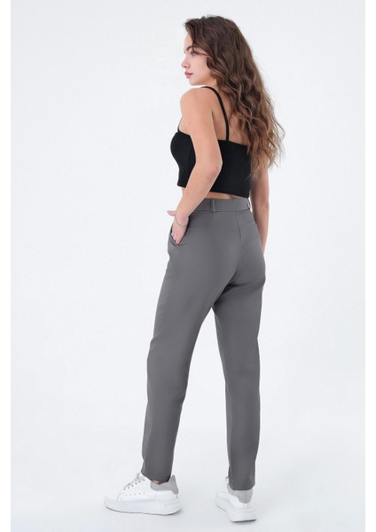 Kadın Gri Dar Kesim Kumaş Pantolon indirimleri